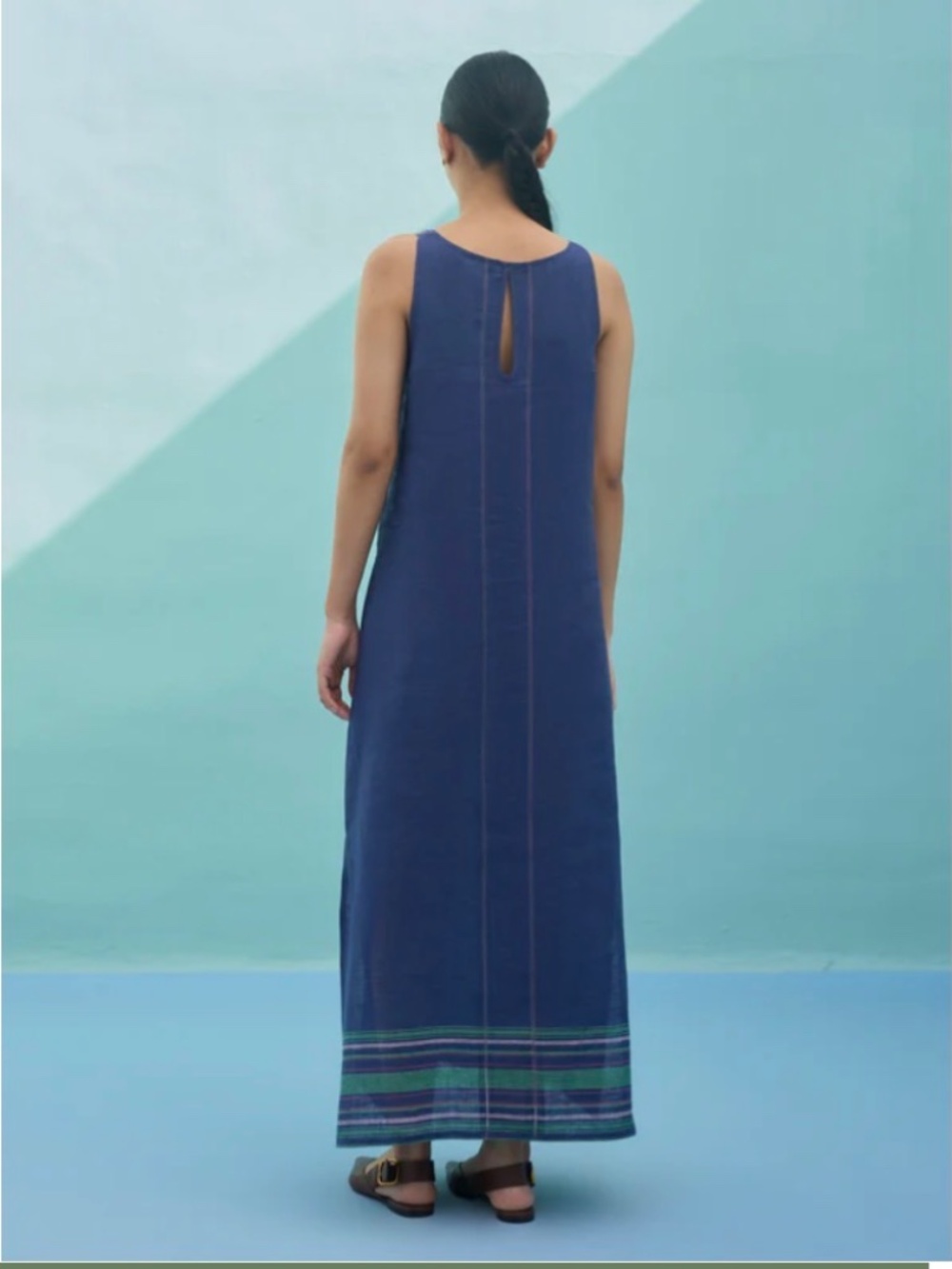 Manan 100% linen sleeveless indigo dress - Picture 2 of 11